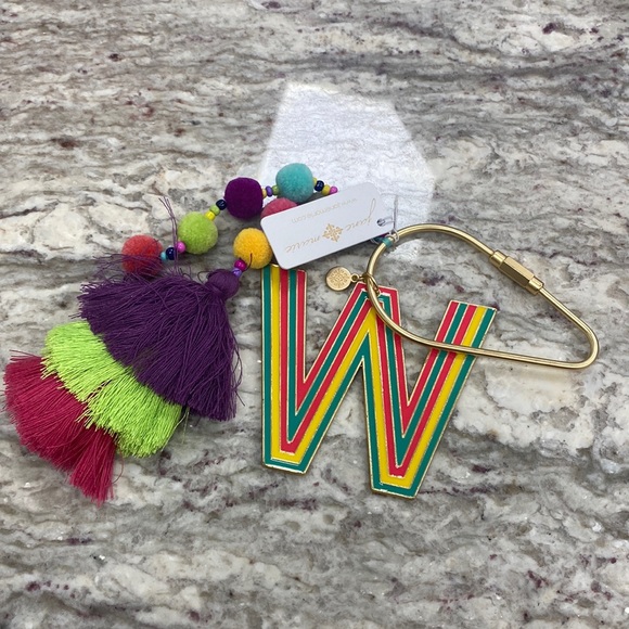 Pom Initial Keychain - W - Picture 2 of 2